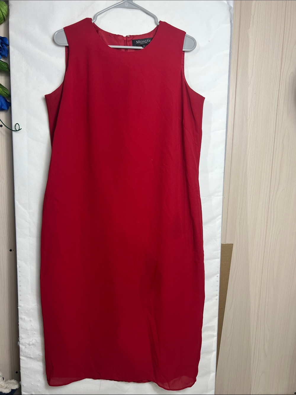 Red Sleeveless Maxi Dress